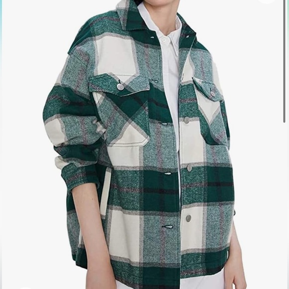 Wool plaid medium trucker style green and white jacket. - Picture 2 of 10